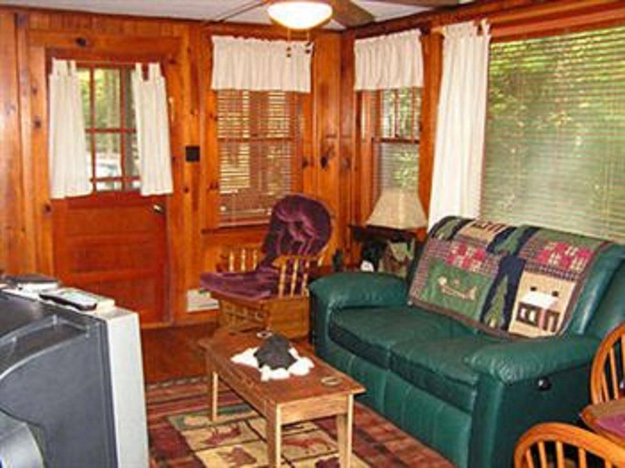 Cabins At Twinbrook Resort Maggie Valley Phòng bức ảnh